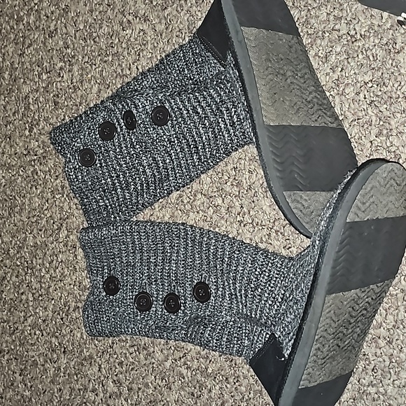 Dark gray slip on sweater boots - Picture 2 of 3